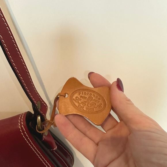 Florence Made in Italy Leather Crossbody Bag Burgundy Embossed Fleur de Lis - Picture 5 of 6